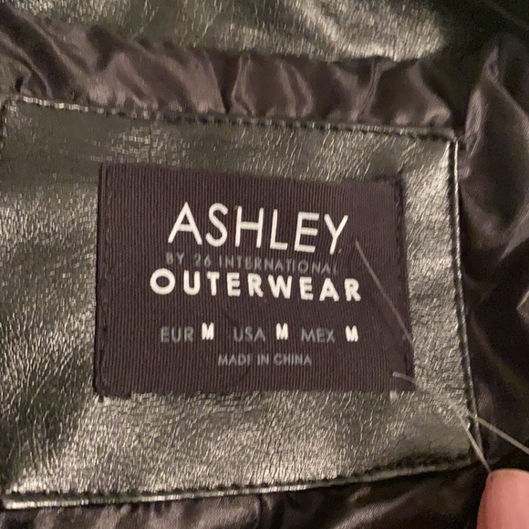 π₯HOST PICKπ₯NWT Faux Leather Jacket - Picture 3 of 4